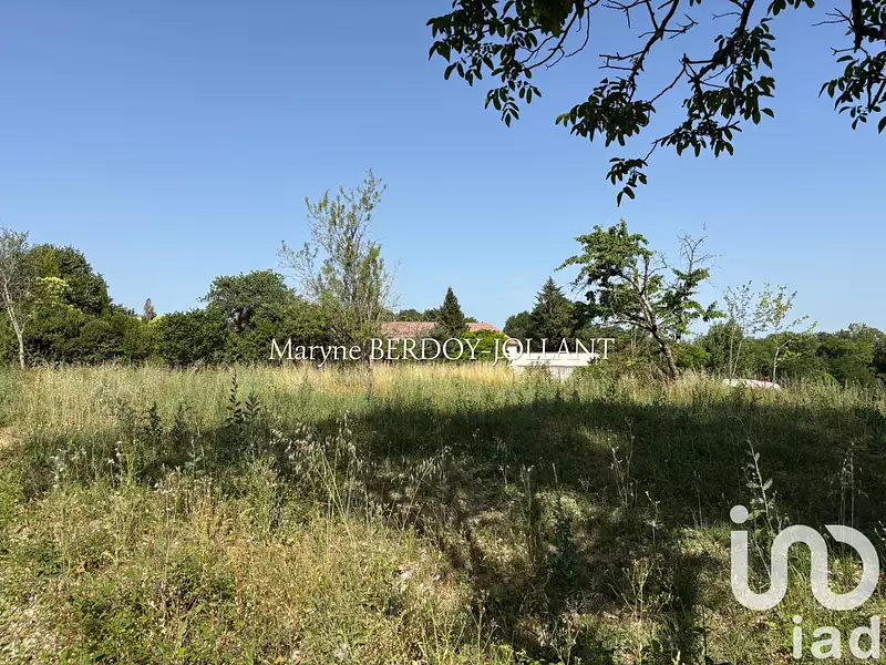 Terrain, 890 m²