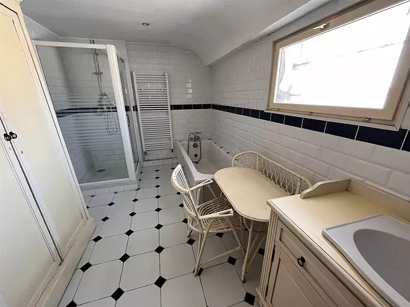 Maison, 229 m²