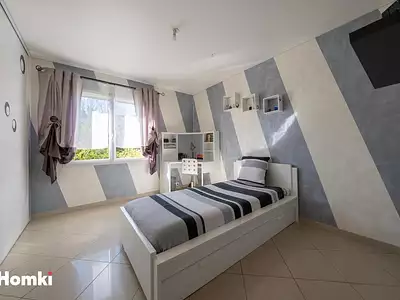 Maison, 286 m²