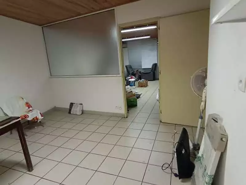 Divers, 220 m²