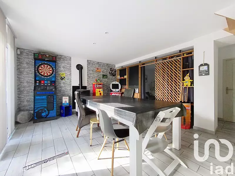 Maison, 211 m²