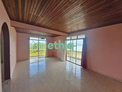 Maison, 117 m²