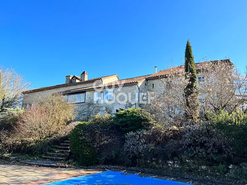 Maison, 310 m²