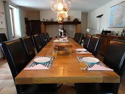 Maison, 825 m²
