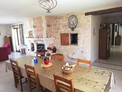 Maison, 240 m²