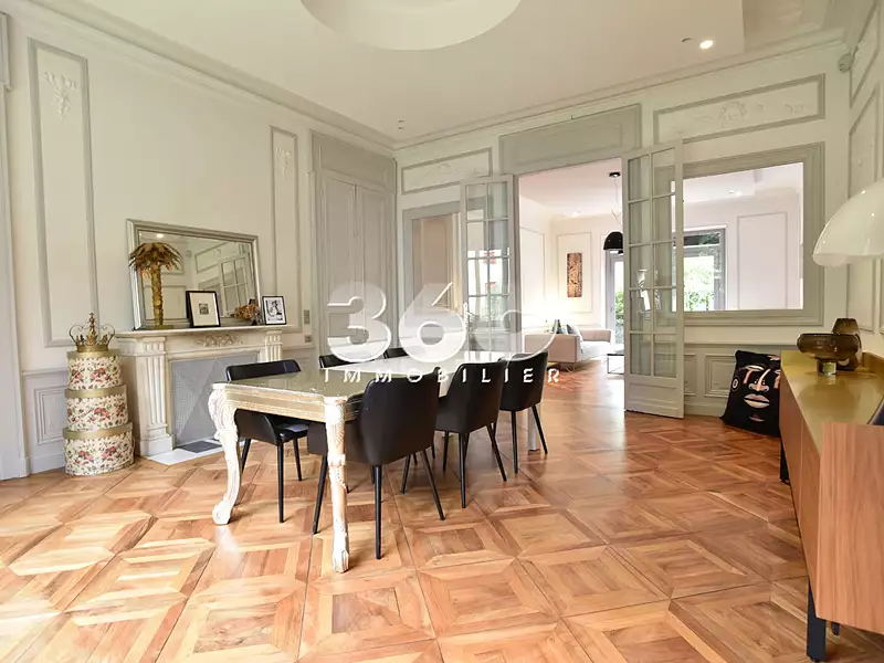 Appartement, 235 m²