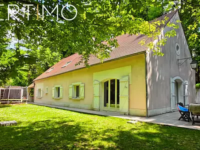 Maison, 242 m²