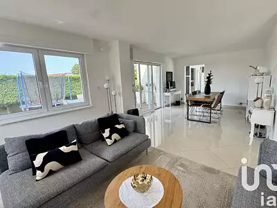 Maison, 204 m²