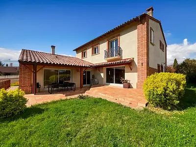 Maison, 235 m²