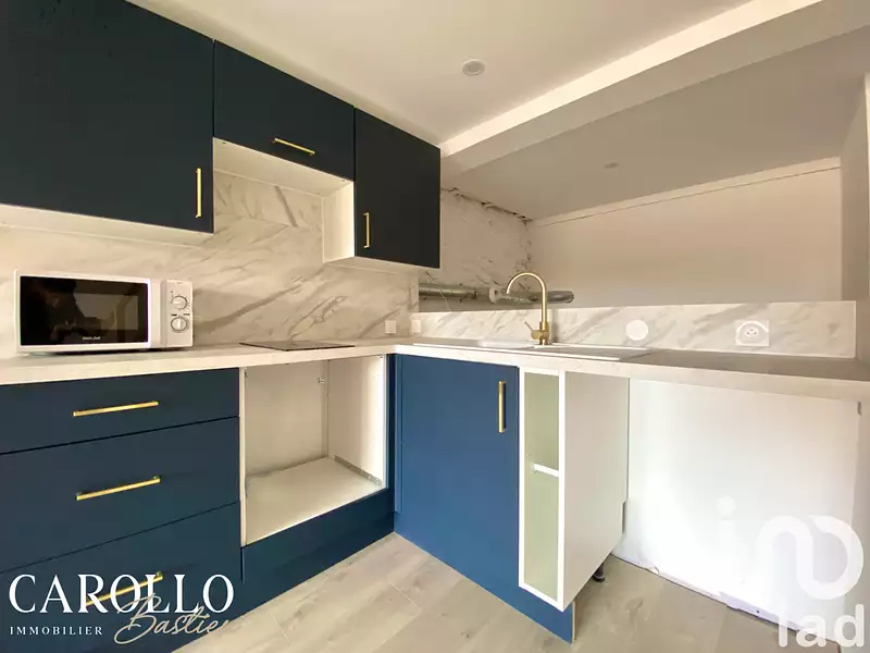 Immeuble, 140 m²