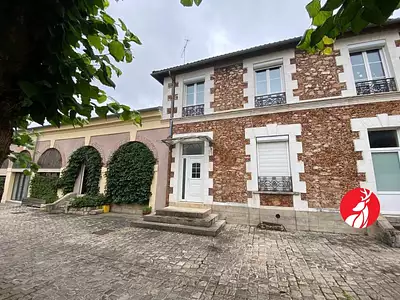 Maison, 305 m²
