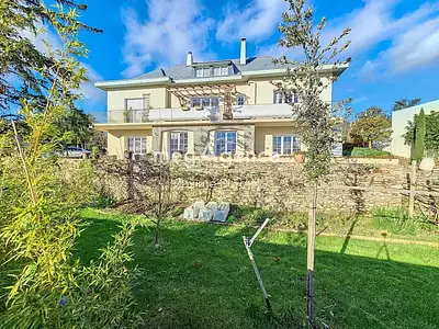 Maison, 235 m²