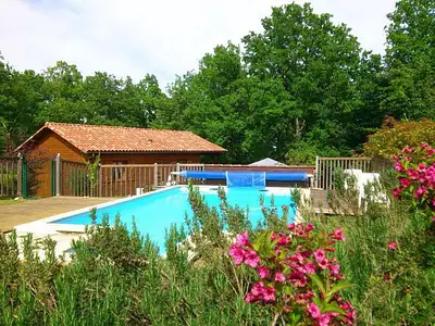 Maison, 596 m²