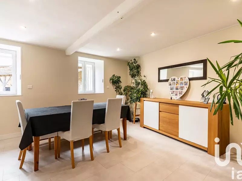 Maison, 176 m²