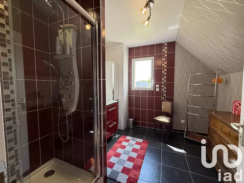 Maison, 220 m²