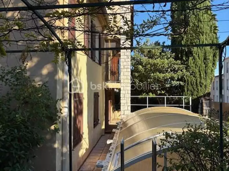 Maison, 210 m²