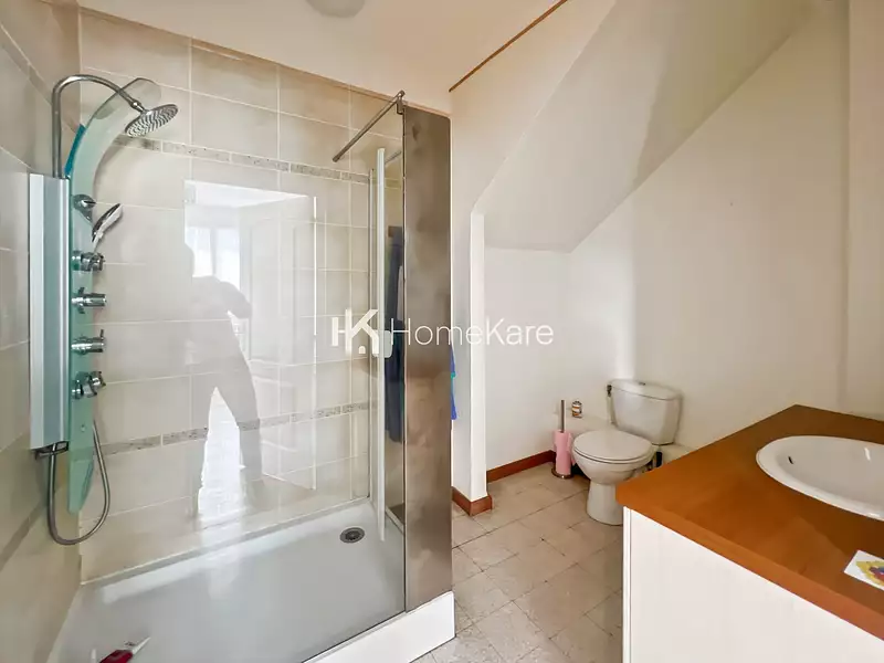 Maison, 230 m²