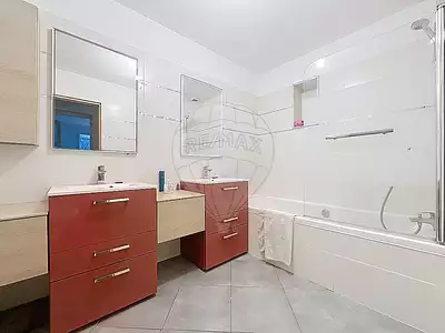 Maison, 220 m²