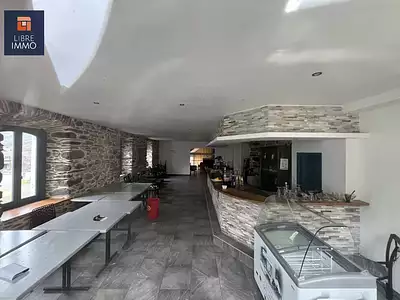 Immeuble, 650 m²