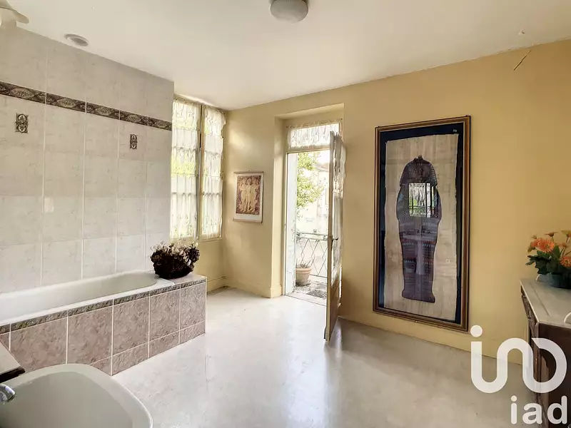 Maison, 225 m²