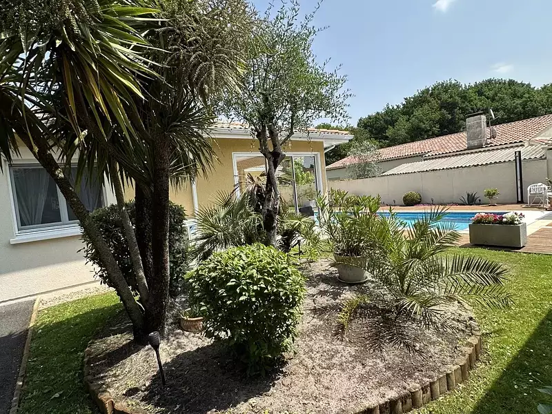 Maison, 183 m²