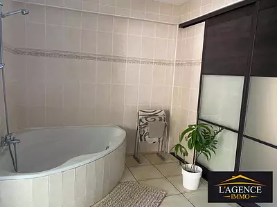 Maison, 190 m²