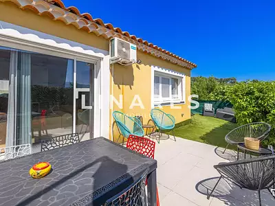 Maison, 77 m²
