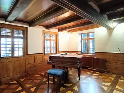 Maison, 587,58 m²