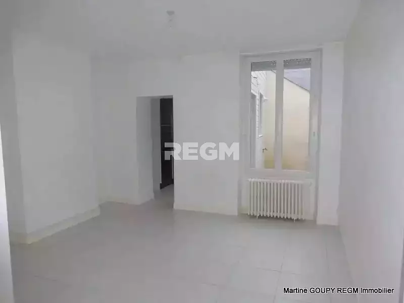 Immeuble, 76 m²