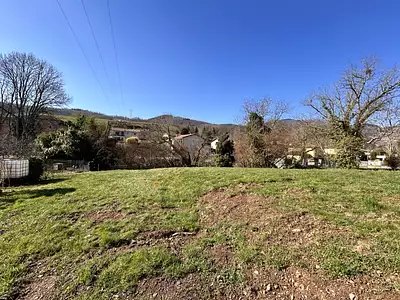 Terrain, 692 m²