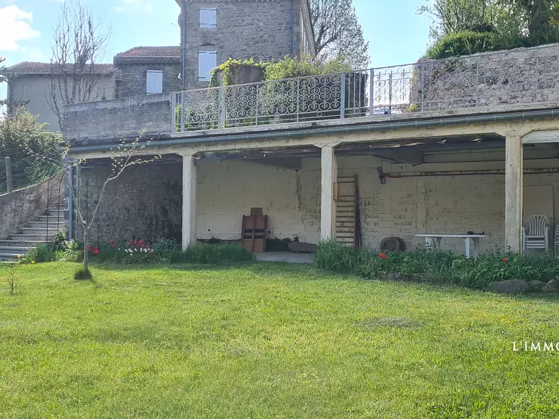 Maison, 307,4 m²