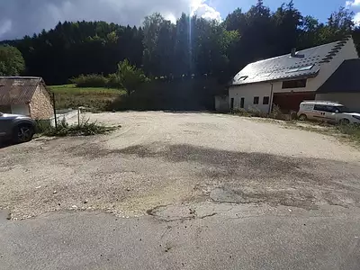 Terrain, 734 m²