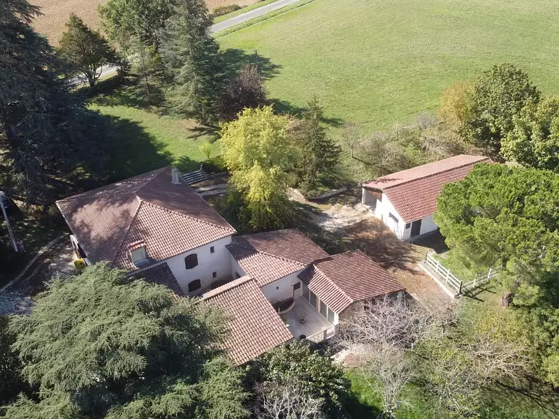 Maison, 274,5 m²