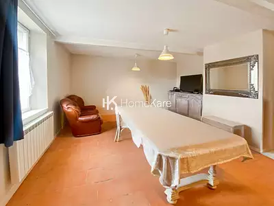 Maison, 240 m²