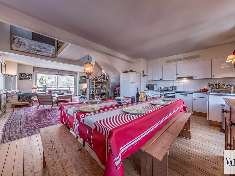 Maison, 250 m²