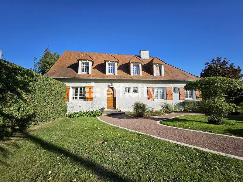Maison, 275 m²
