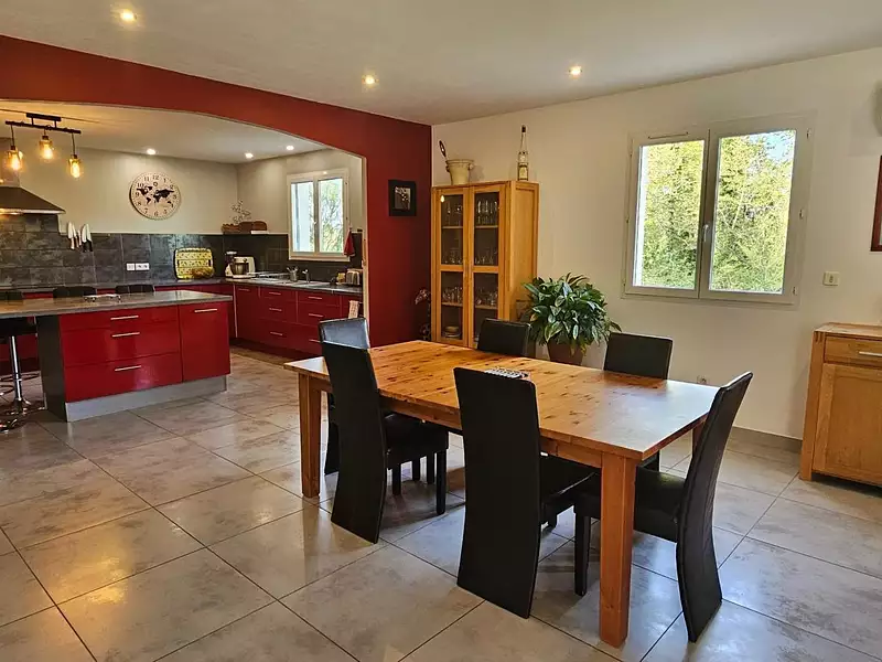 Maison, 151 m²