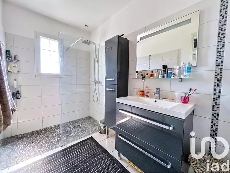 Maison, 168 m²