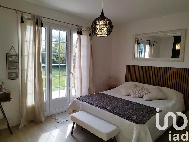 Maison, 196 m²