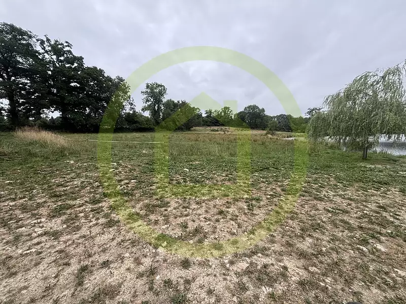Terrain, 92 516 m²