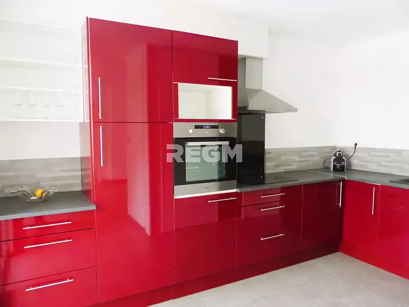 Maison, 77 m²
