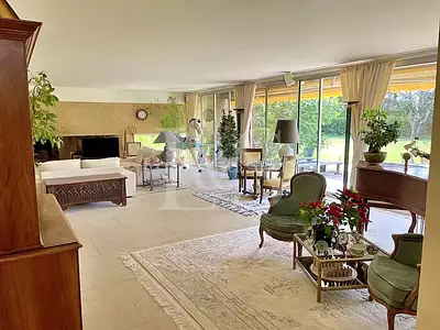 Maison, 260 m²