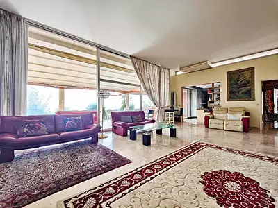 Maison, 248 m²
