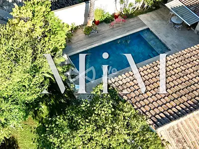 Maison, 199 m²