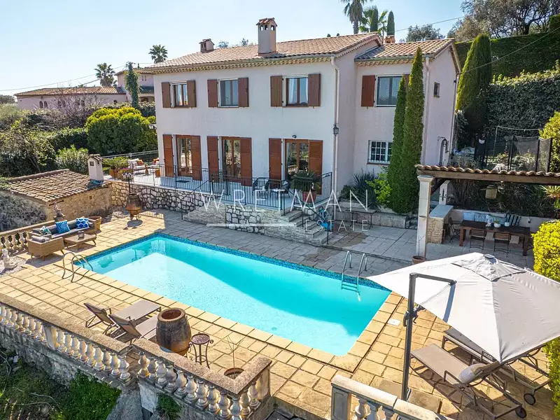 Maison, 173,7 m²