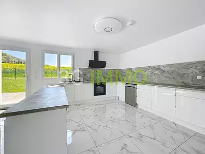 Maison, 220 m²