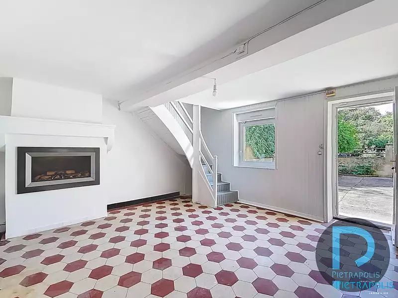 Maison, 250 m²