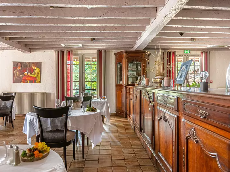 Maison, 1 565 m²