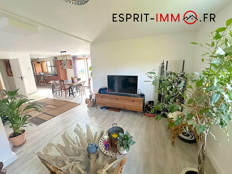 Maison, 141 m²