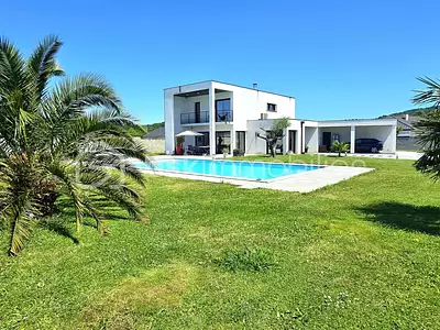 Maison, 165 m²